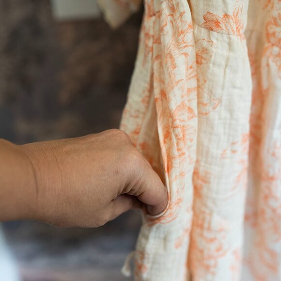 The Cottage Dress in Floral with Pockets New NWT Cotton Cottagecore - Picture 3 of 7
